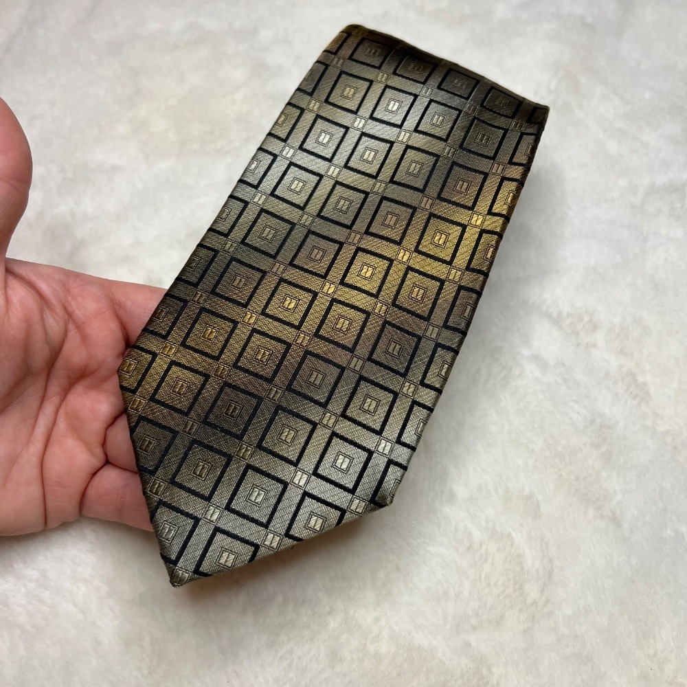 ✨Croft & Barrow 100% Silk Tie Geometric Stain Resistant Gold Black hallographic